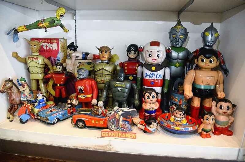 Kanagawa: Enormous vintage collection tells its own toy story - The Japan  News